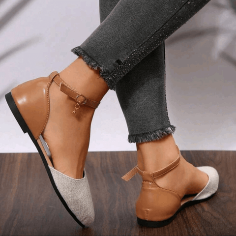 One-Buckle Closed-Toe Flat Sandals